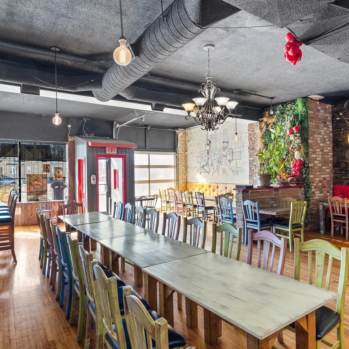 Vibe, NaijaFoodEats Restaurant and Lounge