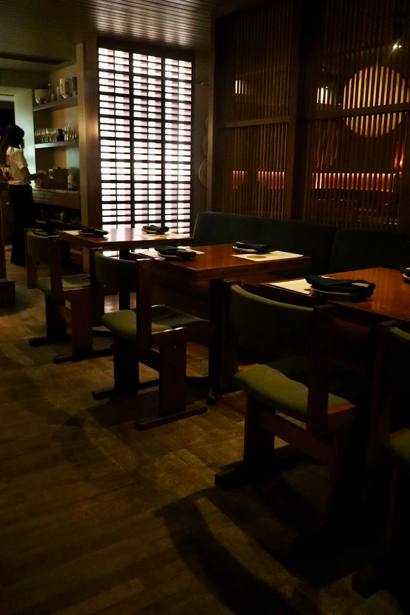 Vibe, Lonely Mouth Bar