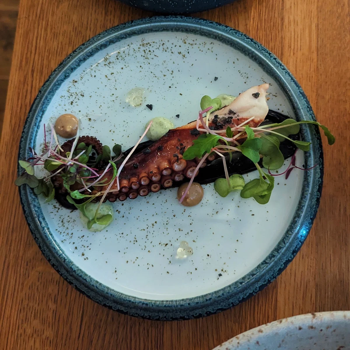 Food & drink, ēst Restaurant