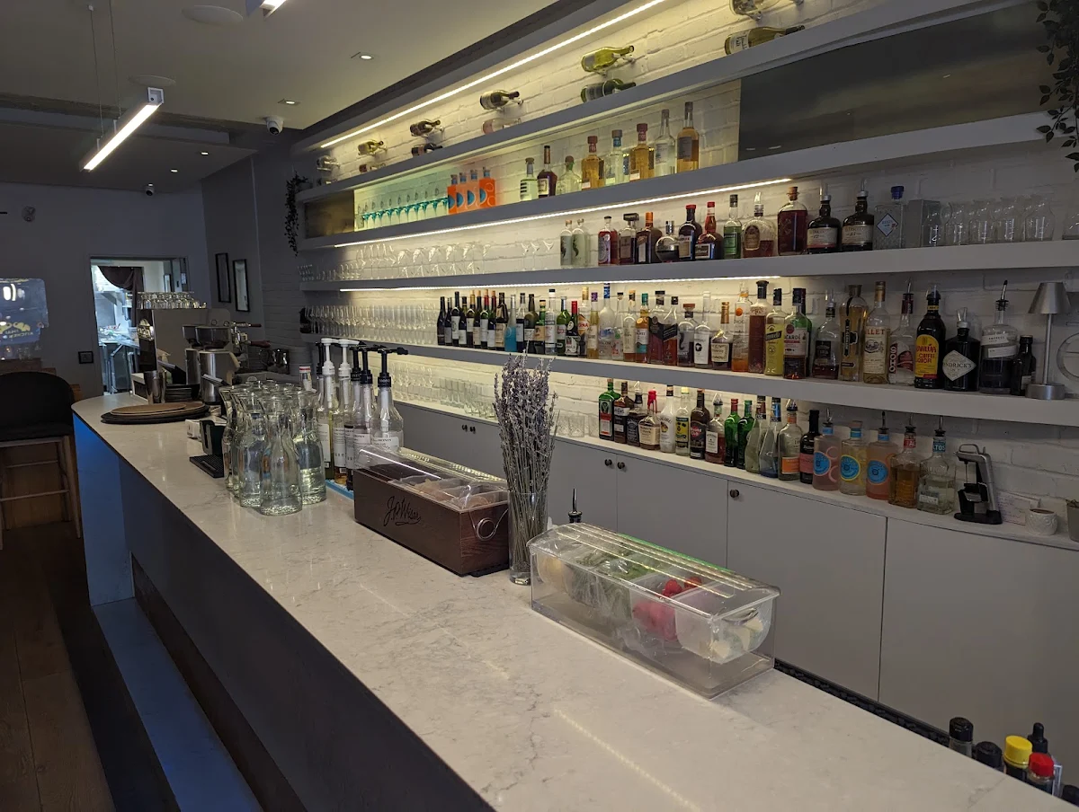 Vibe, ēst Restaurant