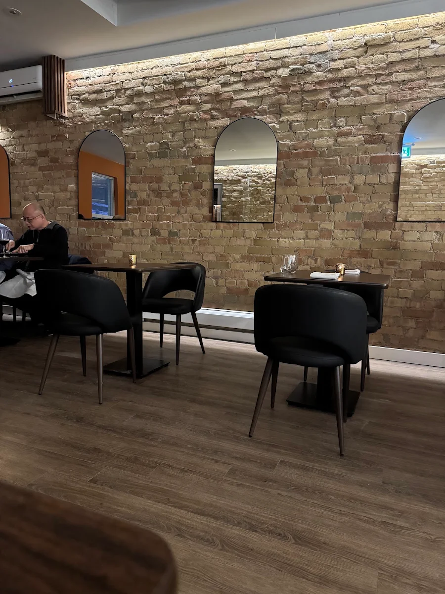 Vibe, ēst Restaurant