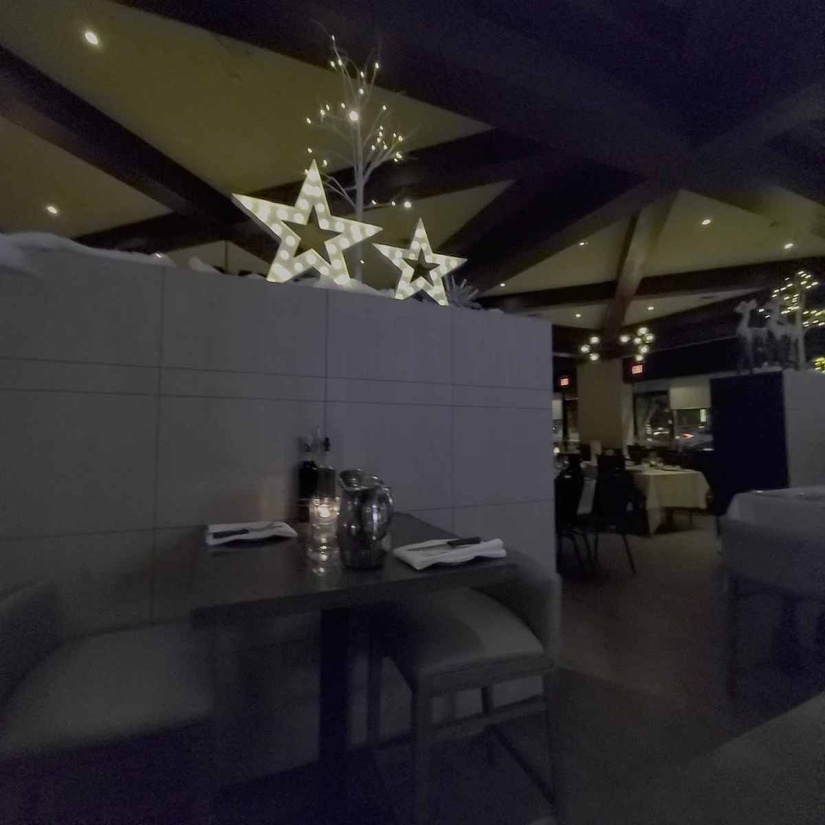 Vibe, Romano's Restaurant