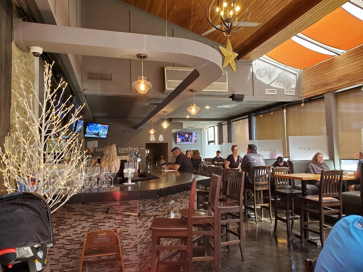 Vibe, The King's Landing Bar & Grill