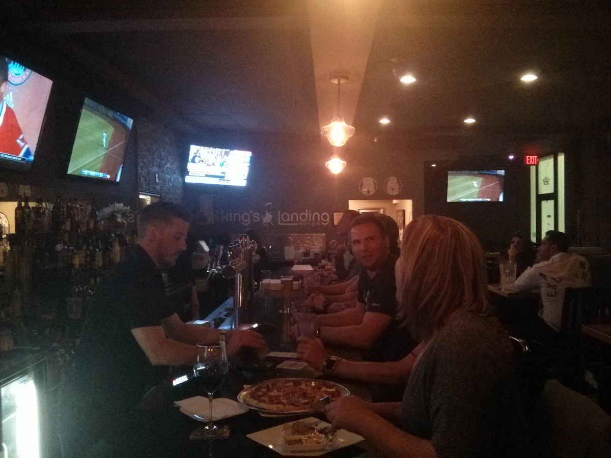 Vibe, The King's Landing Bar & Grill