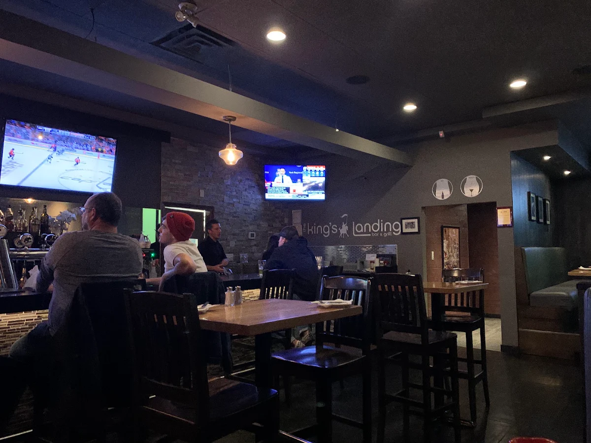Vibe, The King's Landing Bar & Grill
