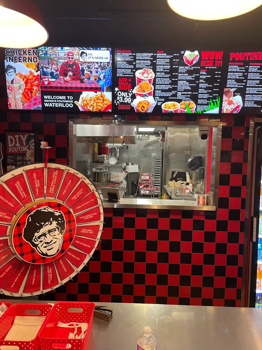 Menu, Smoke's Poutinerie Waterloo