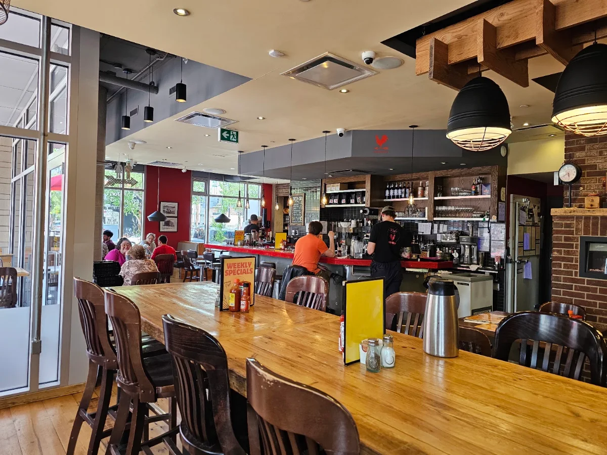 Vibe, Red's Diner in Kensington