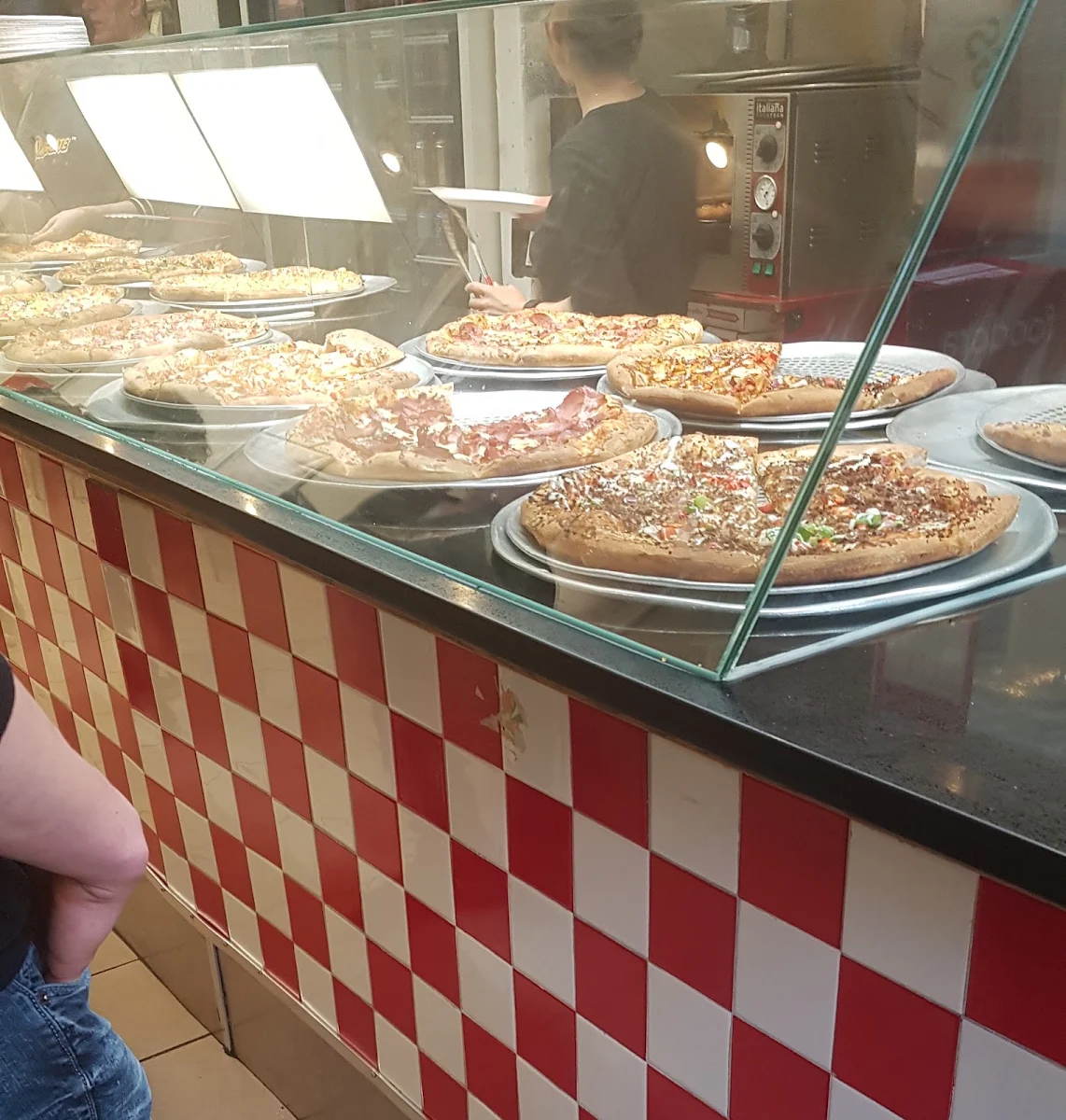 Food & drink, Megabite Pizza Commercial Drive