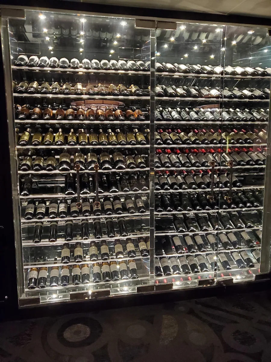 Vibe, Morton's The Steakhouse