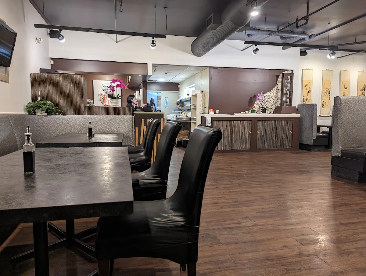 Vibe, Golden Medal Chinese Restaurant
