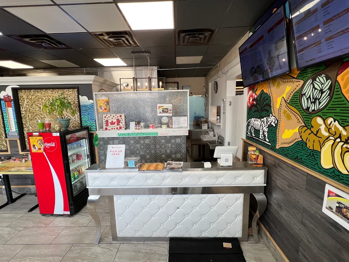 Vibe, Maurya Indian Twist (Oakville)