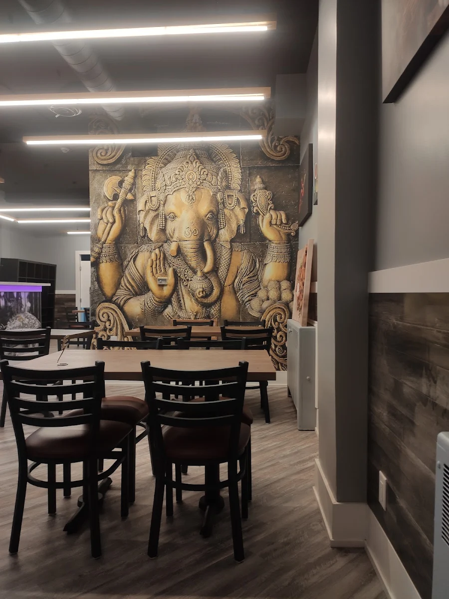 Vibe, Maurya Indian Twist (Oakville)