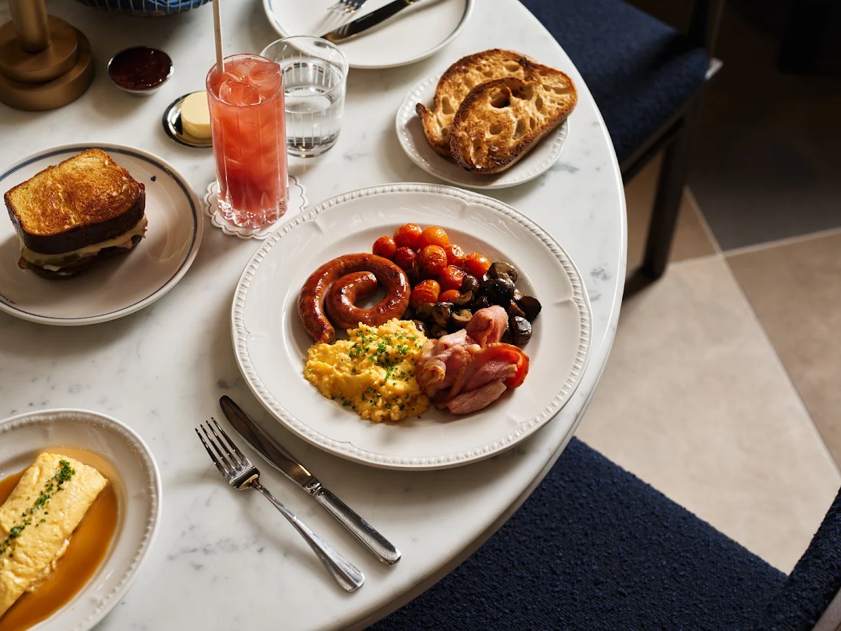Food & drink, Loulou Bistro - Martin Place