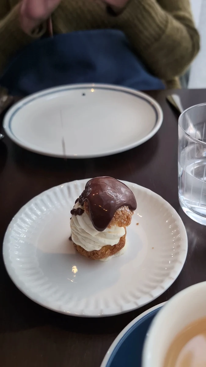 Food & drink, Loulou Bistro - Martin Place