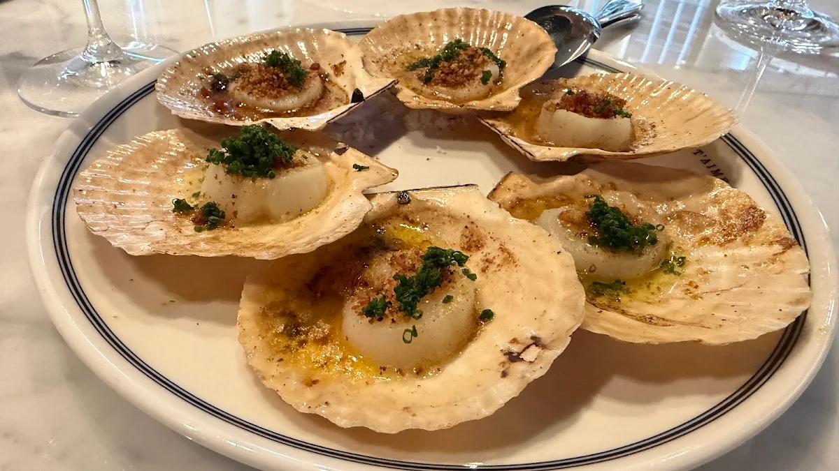 Food & drink, Loulou Bistro - Martin Place