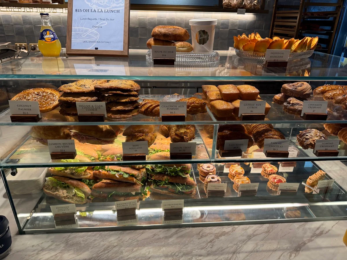 Vibe, Loulou Bistro - Martin Place