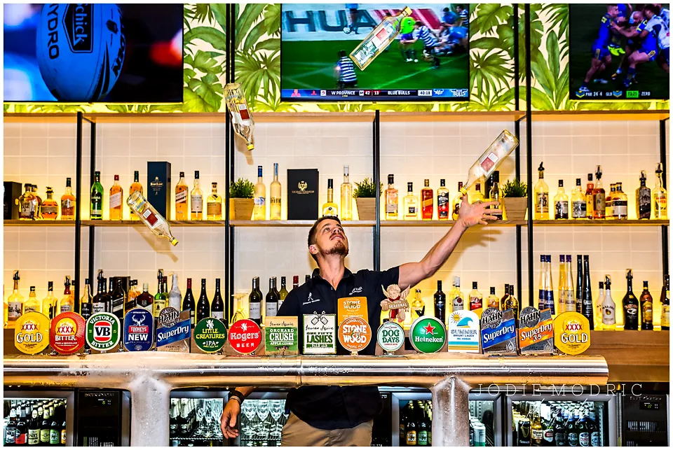 Vibe, Surfair Beach Hotel