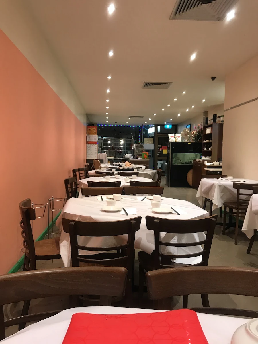 Vibe, Golden Ocean Seafood BBQ Chinese restaurant