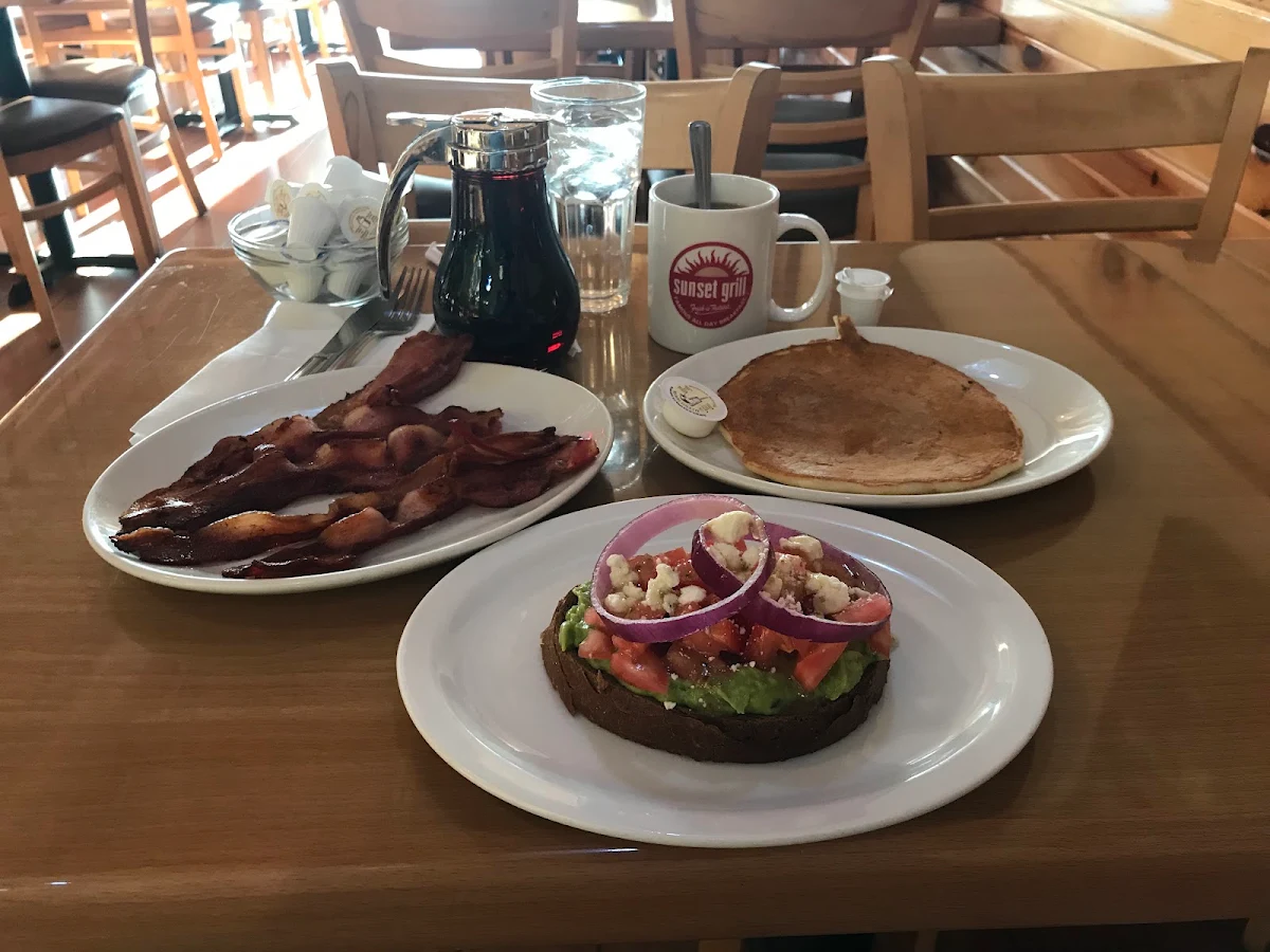 Food & drink, Sunset Grill