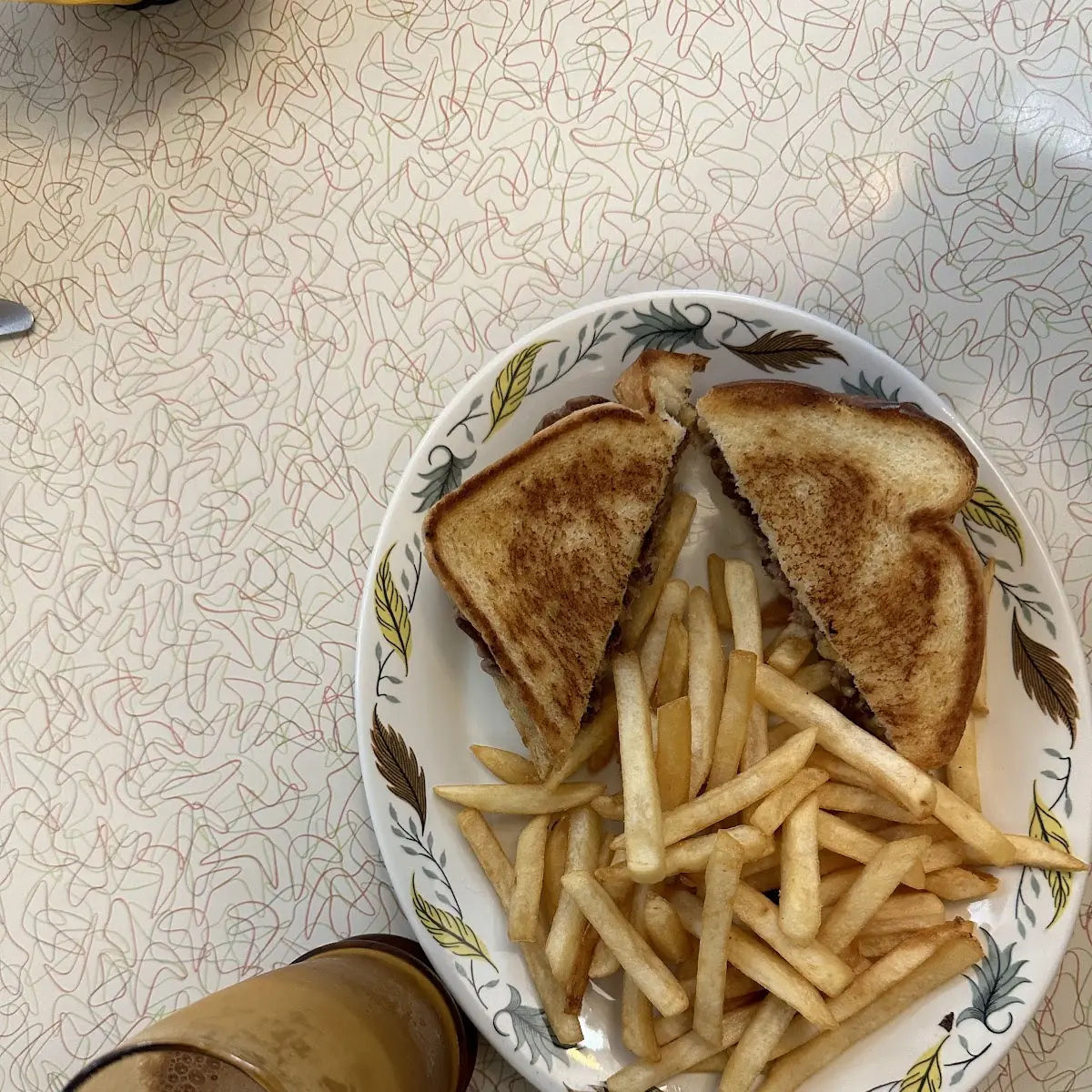 Food & drink, Basell’s Restaurant & Tavern