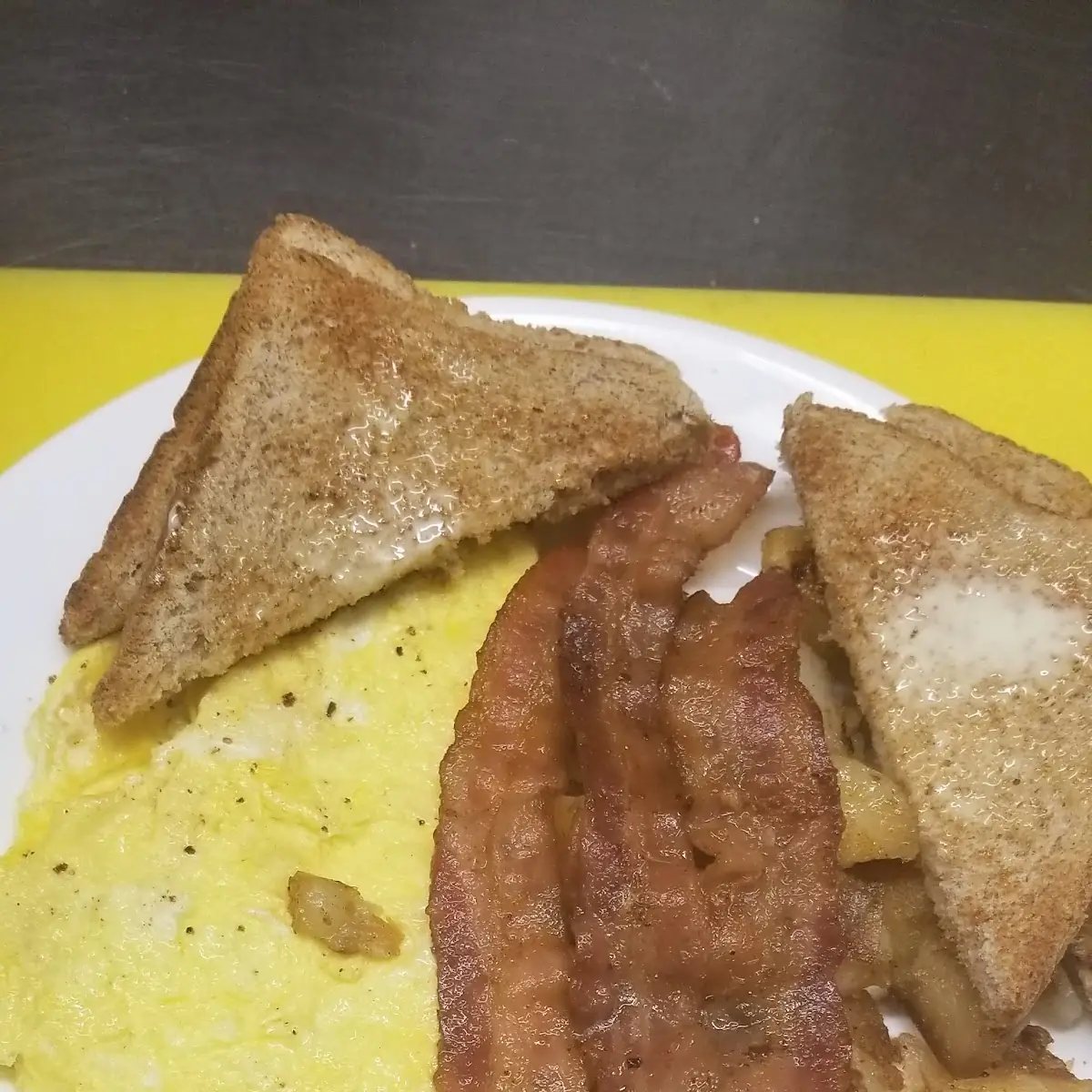 Food & drink, Baker's Bar & Grill