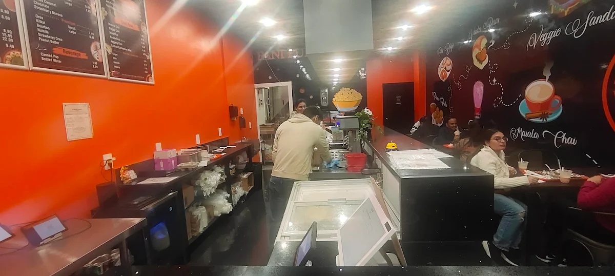 Vibe, Mumbaiyaa Street Foods - Pure Vegetarian