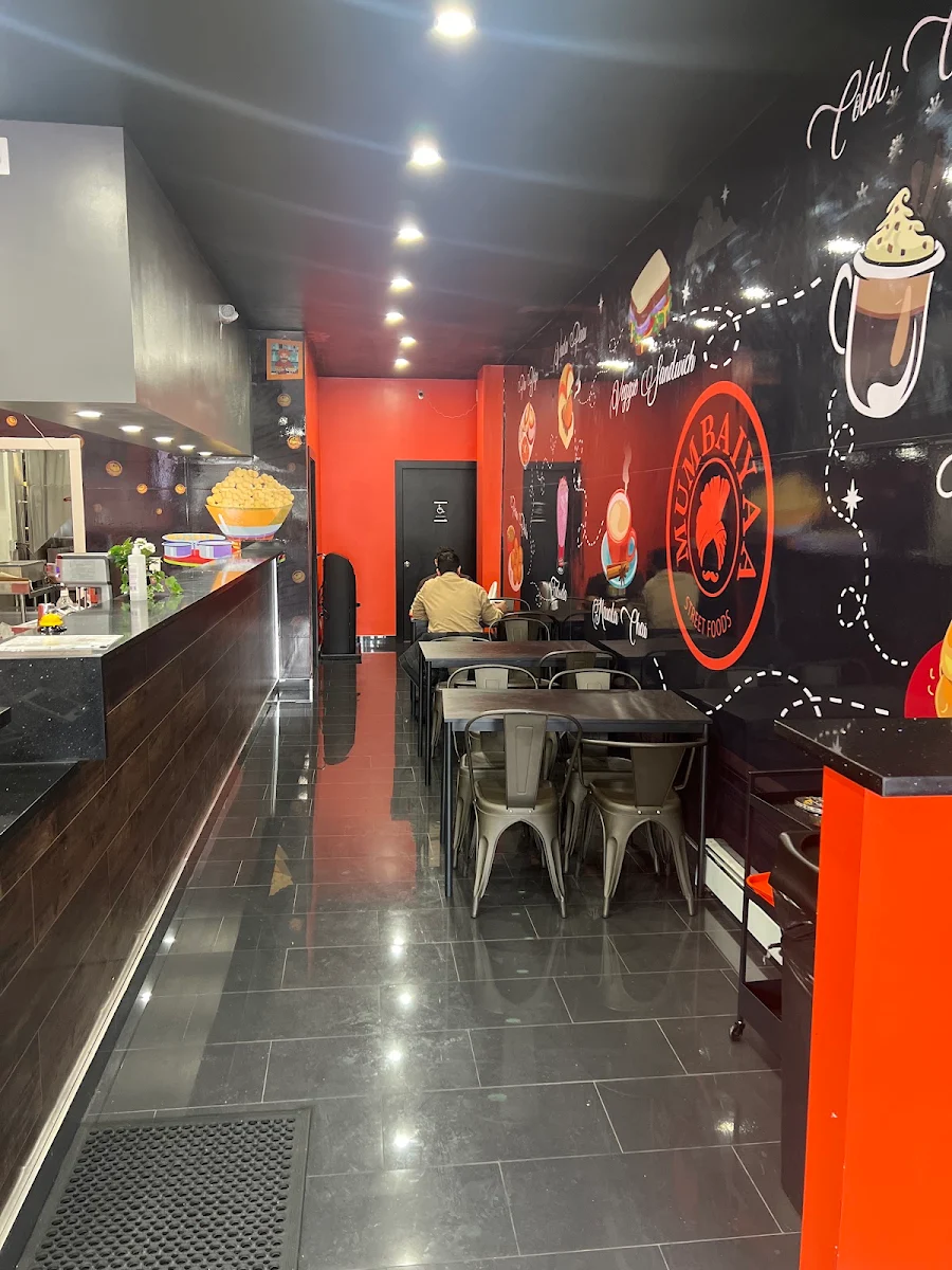 Vibe, Mumbaiyaa Street Foods - Pure Vegetarian