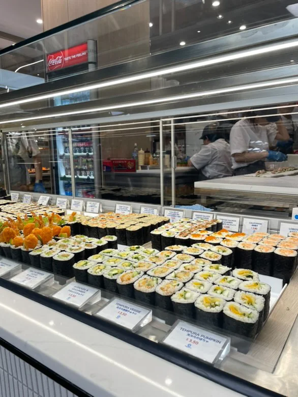 Vibe, Maki Roll Southern Cross Station