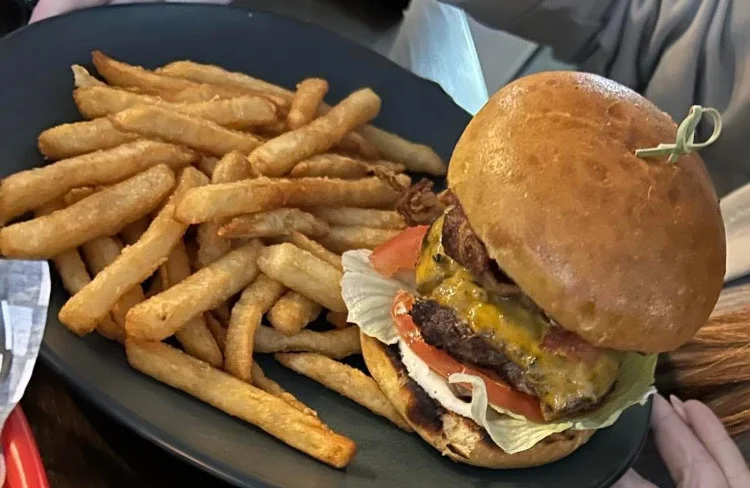 Food & drink, Acadian Hotel
