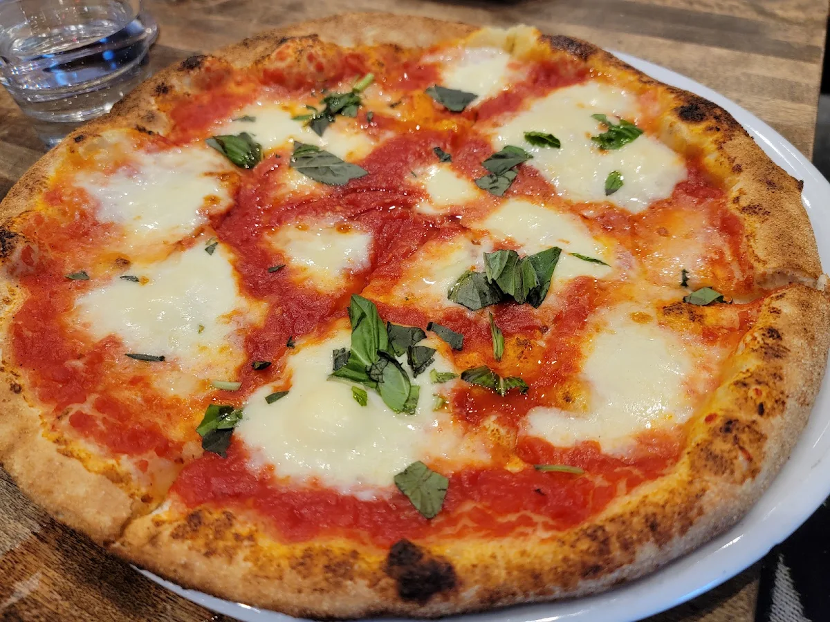 Food & drink, Pizzeria Gusto