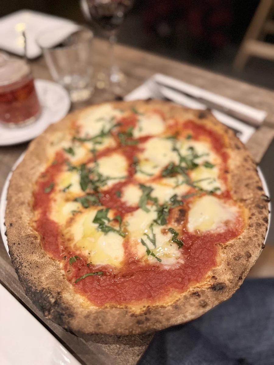 Food & drink, Pizzeria Gusto