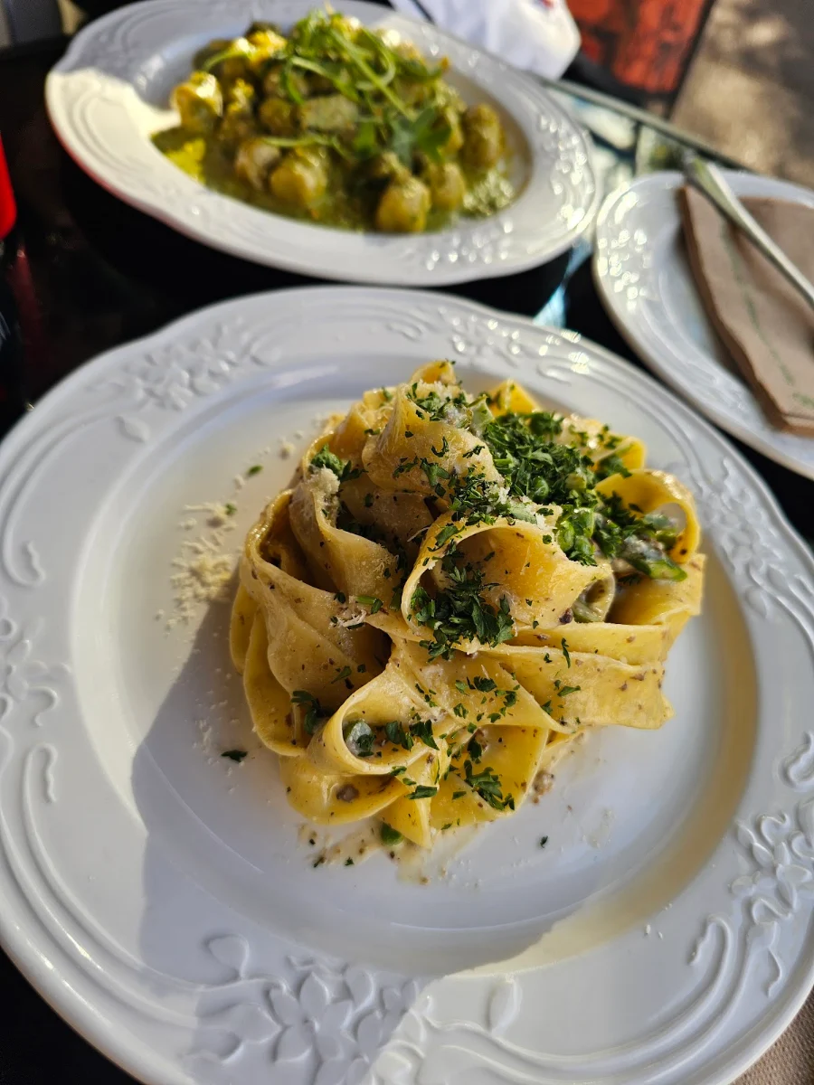Food & drink photo 3