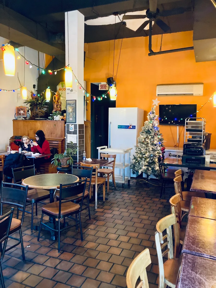 Vibe, Maison Thaï