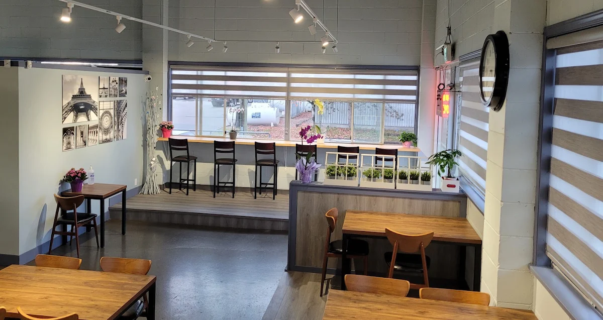 Vibe, The Babs Kitchen & Brunch Cafe & Dinner
