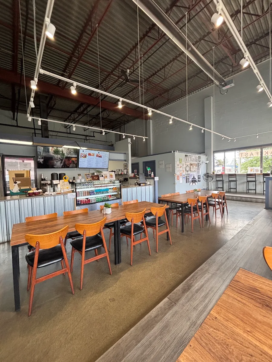 Vibe, The Babs Kitchen & Brunch Cafe & Dinner