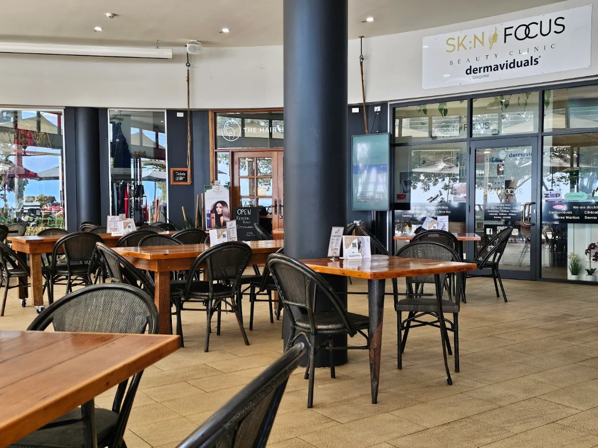 Vibe, Salt Cafe Urangan