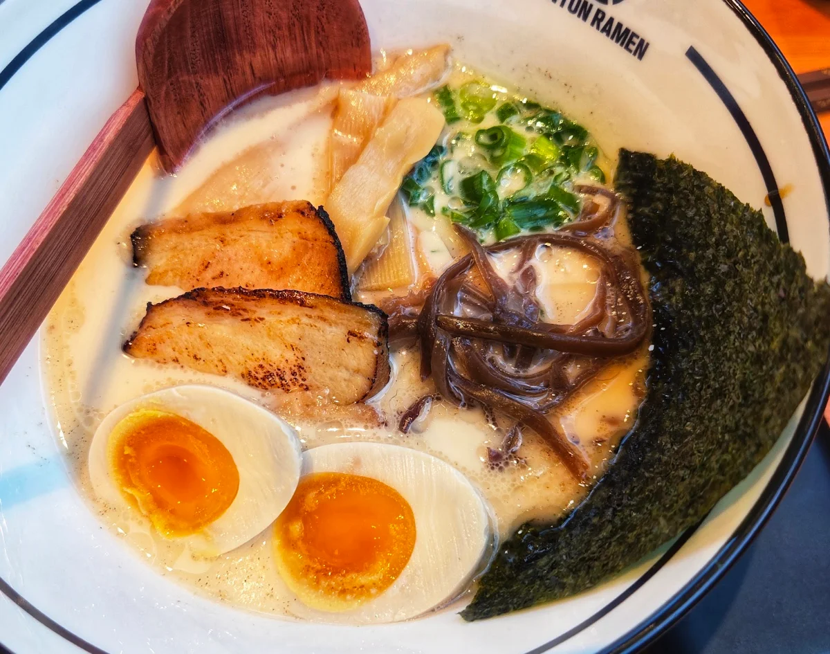 Food & drink, KINTON RAMEN MCARTHURGLEN DESIGNER OUTLET YVR