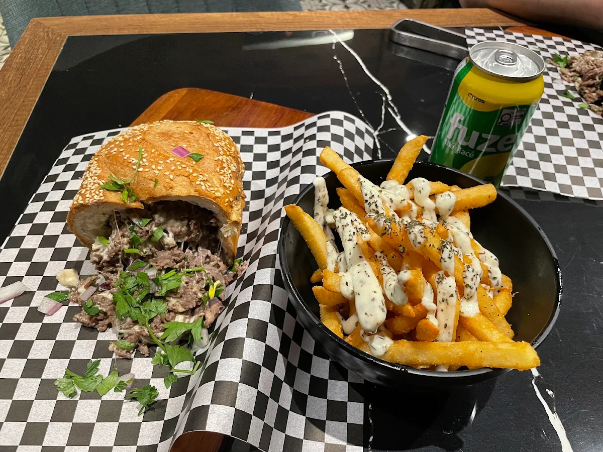 Food & drink, Grill Gate