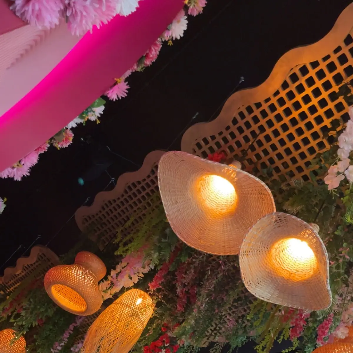 Food & drink, Dhesi Swaad