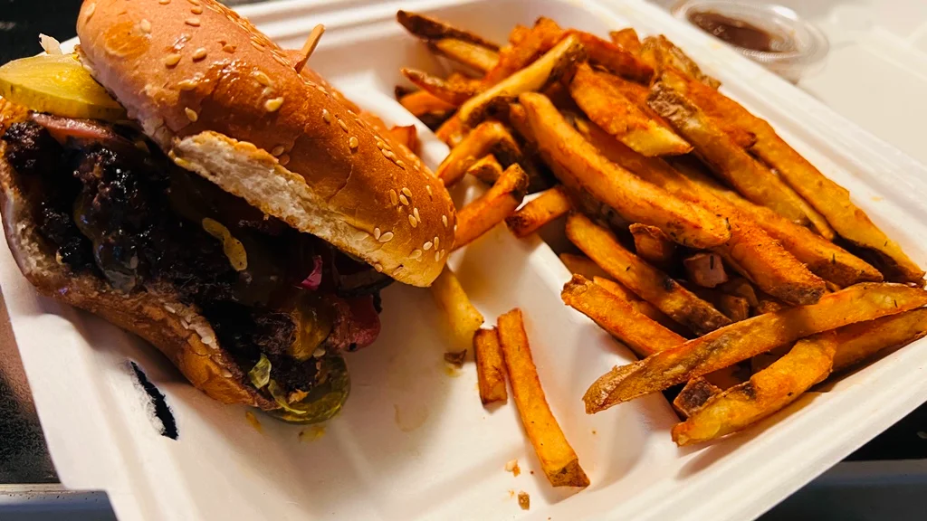 Food & drink, Pizza & Smash Burger
