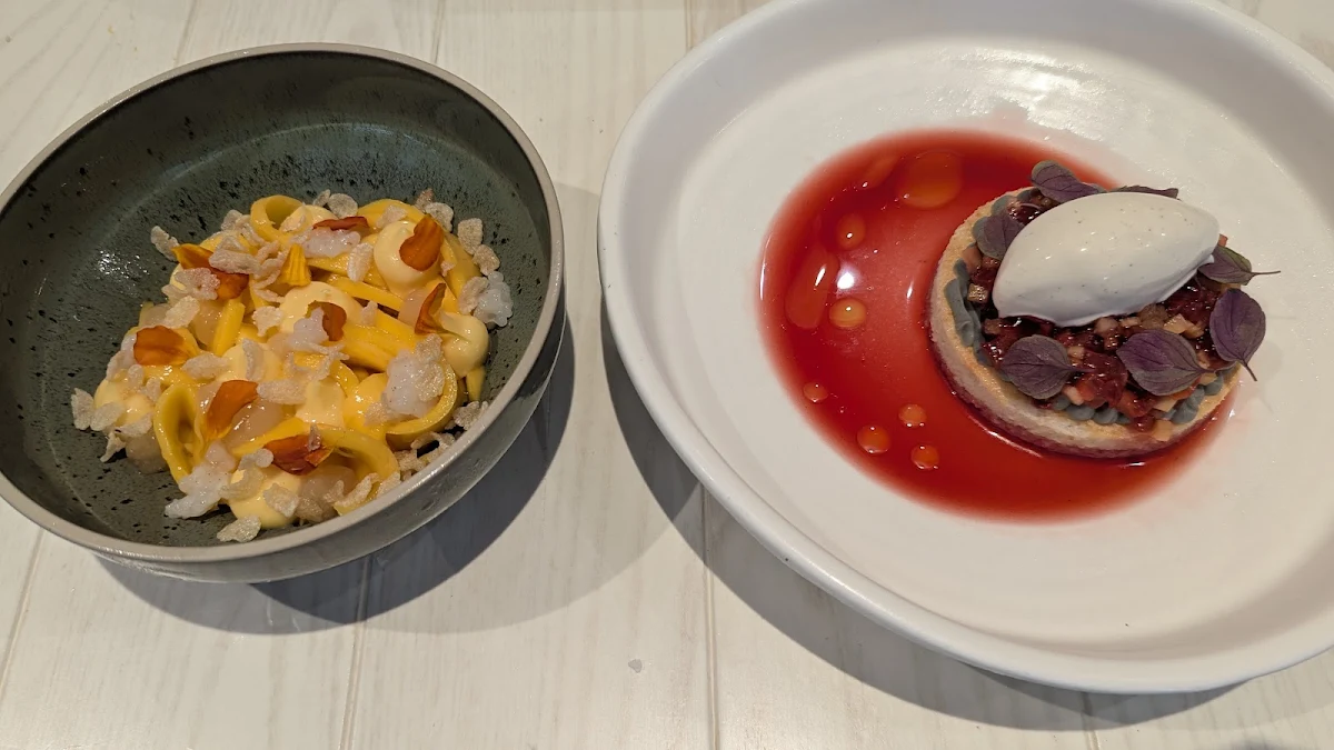 Food & drink, ABODE Bistro. Bar