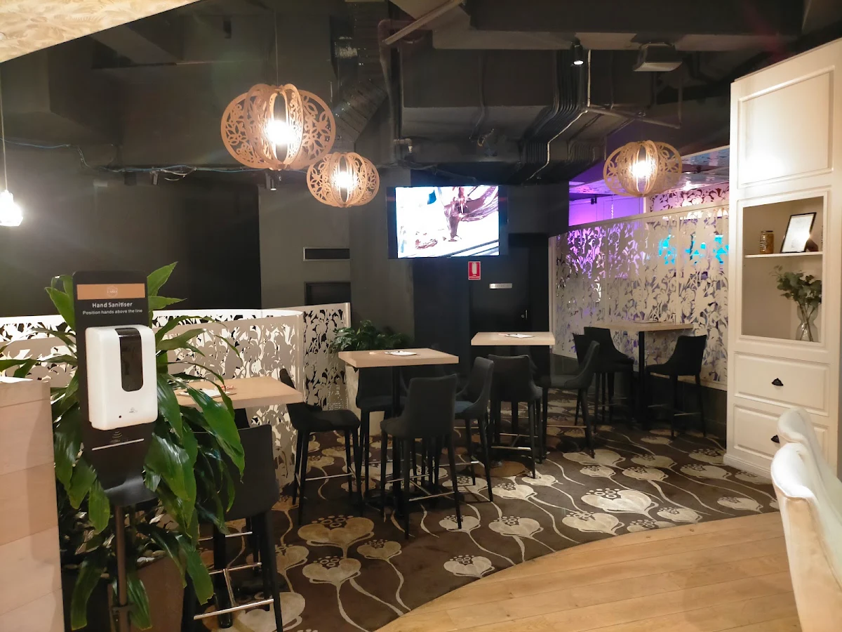 Vibe, ABODE Bistro. Bar