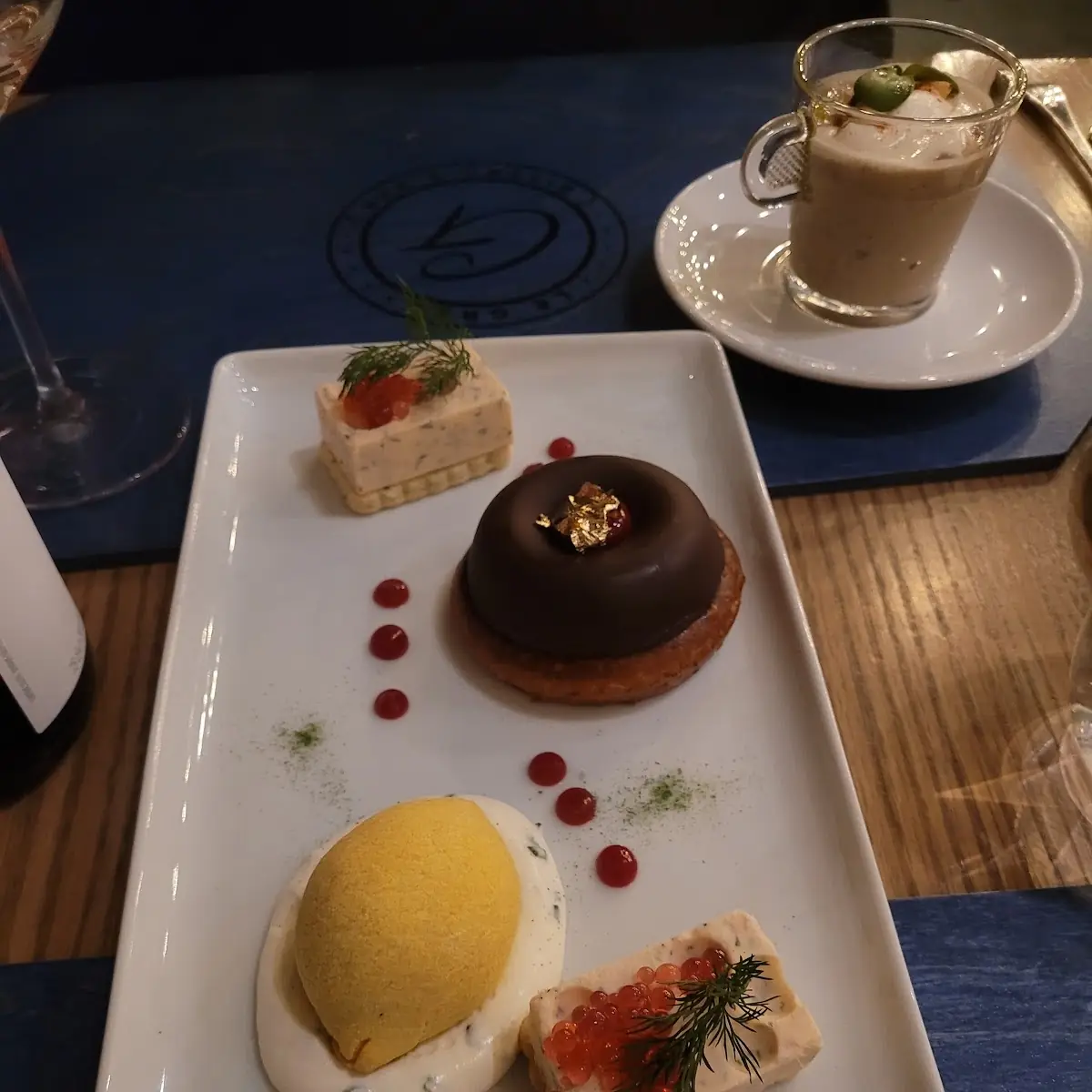 Food & drink, Le Greg Bistro & Bar