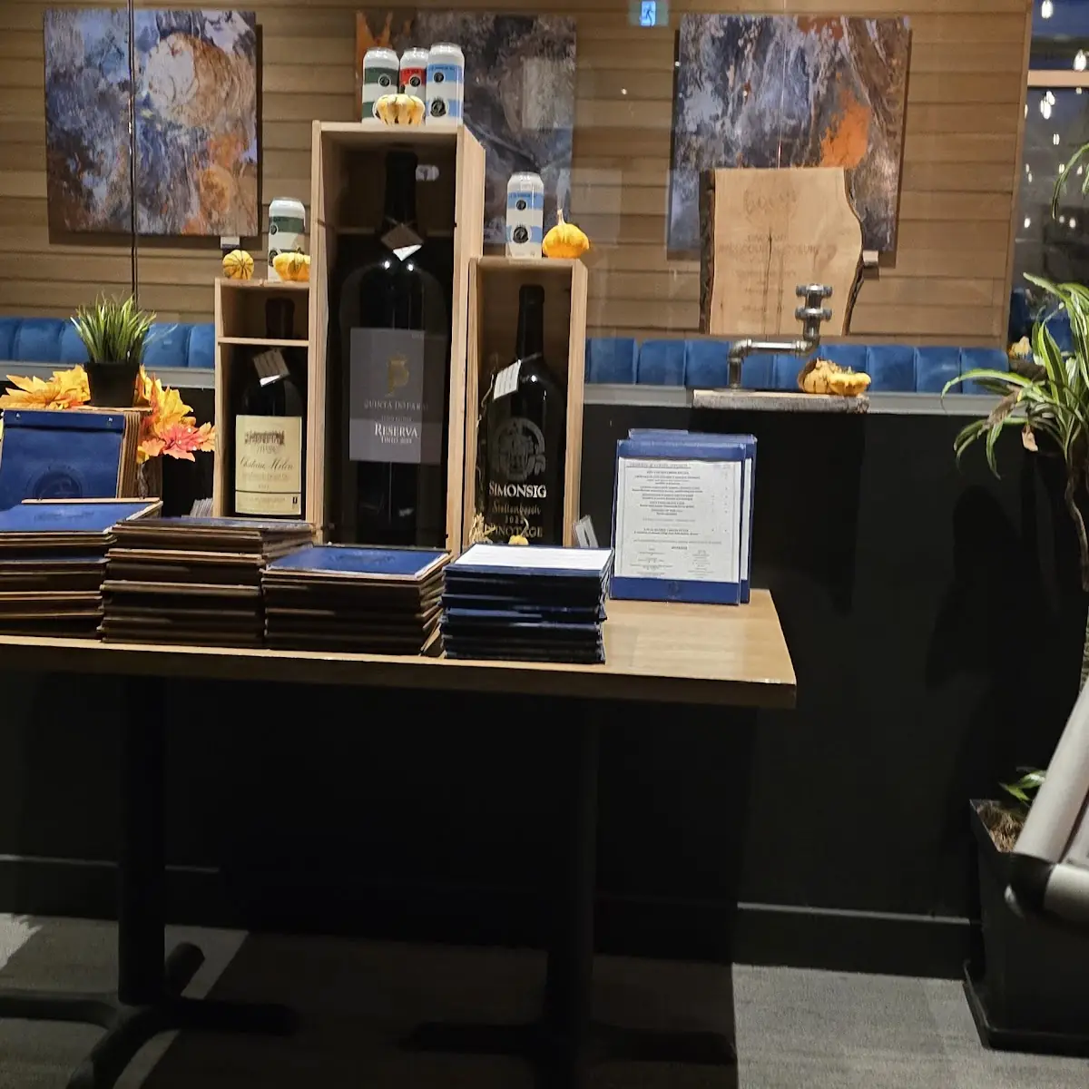 Vibe, Le Greg Bistro & Bar