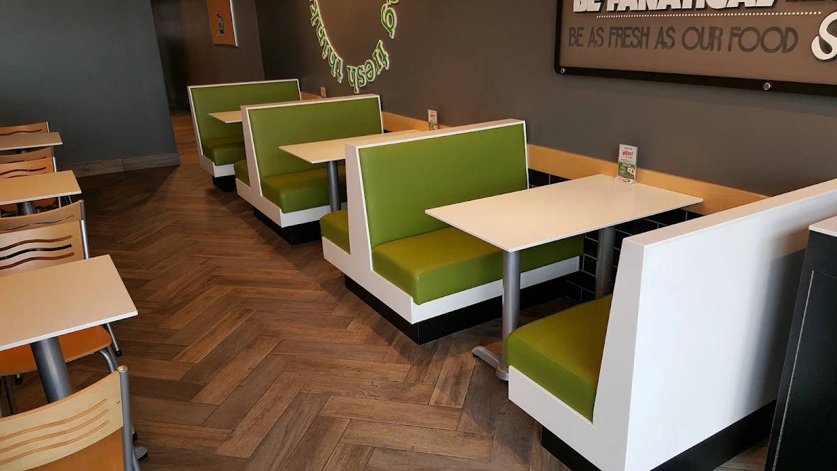 Vibe, Pita Pit - Empire Court