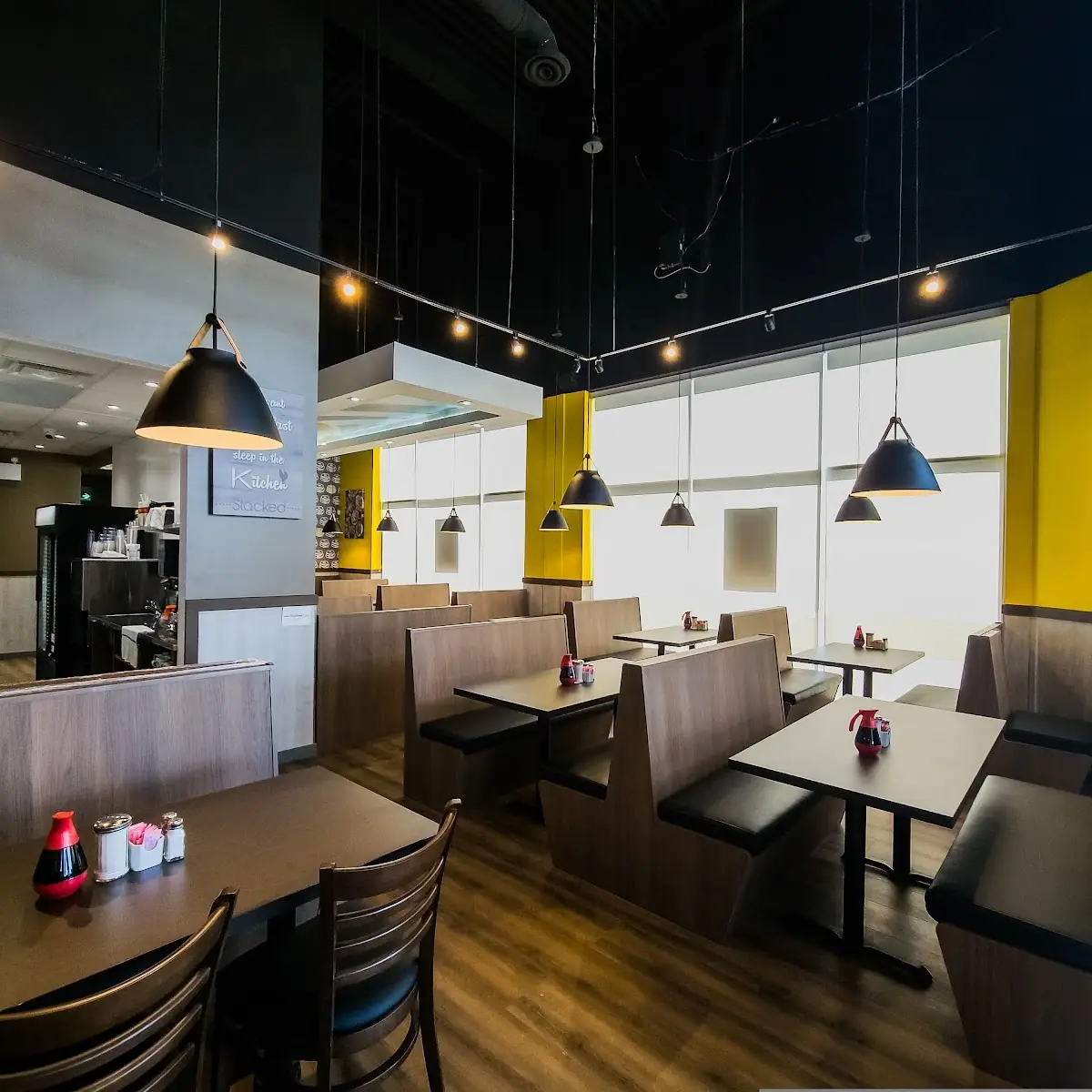 Vibe, Stacked Pancake & Breakfast House