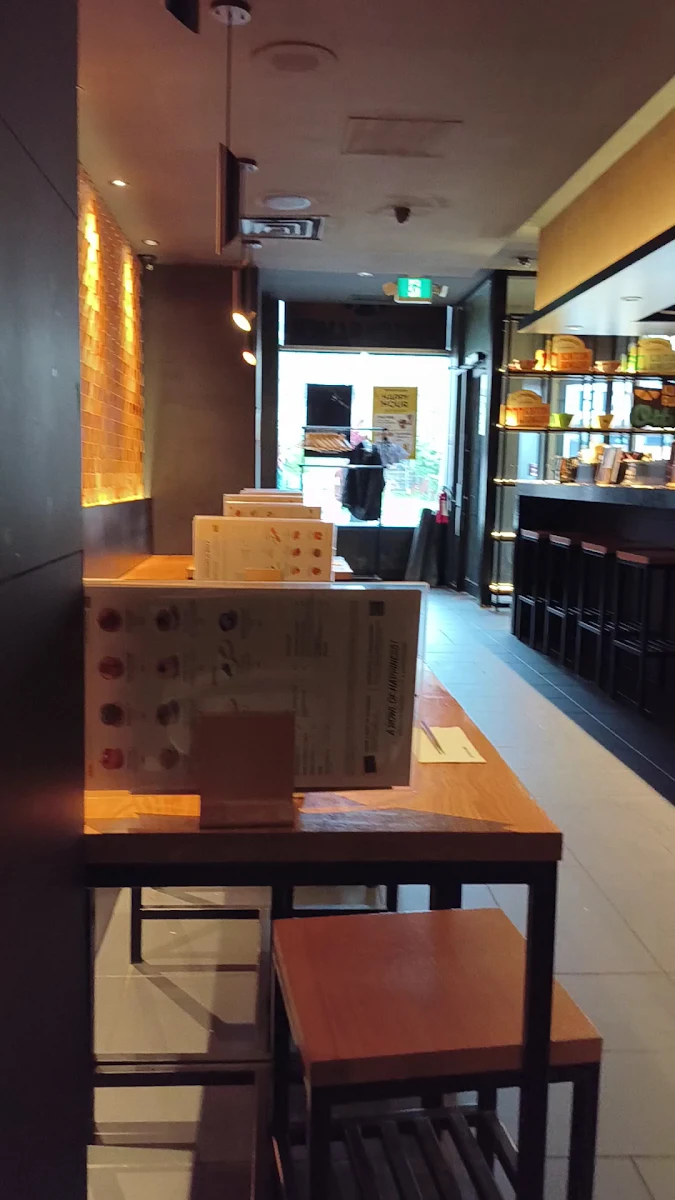 Vibe, KINTON RAMEN OTTAWA