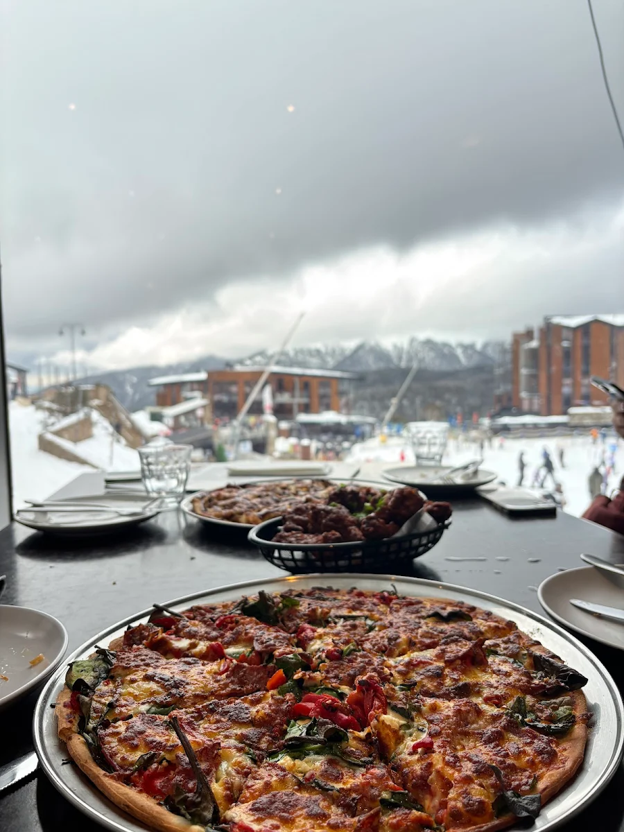Food & drink, The Last Hoot - Cafe, Bar & Pizzeria