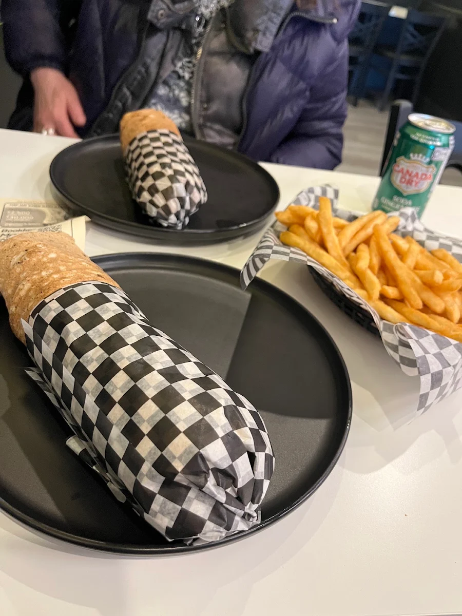 Food & drink, Grill & Wrap
