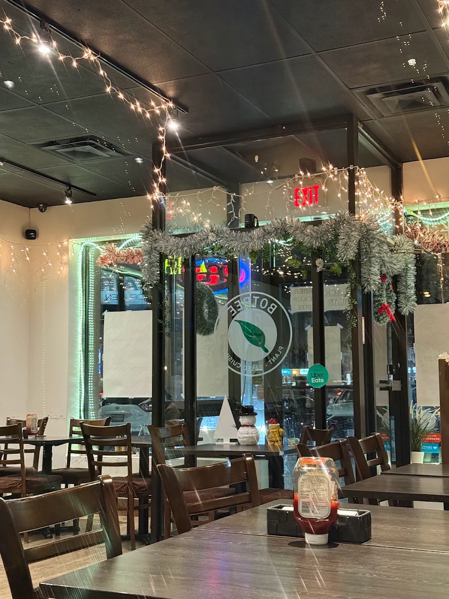 Vibe, Bo Tree Plant-Based Cuisine